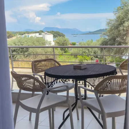 Mella Roa - Ruby Nydri (Lefkada)
